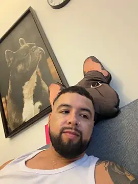 XXX chat uživo modela SalvatoreAbu