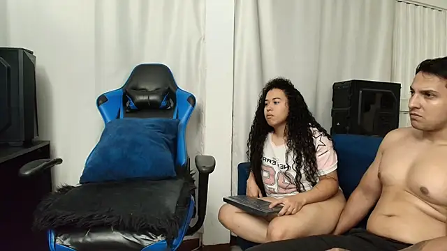 Chatroom XXX en direct de ema_abby