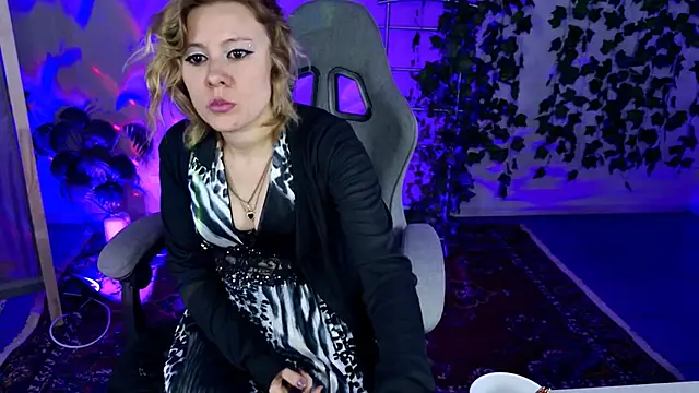 Kumiho_7777's Live XXX Chat