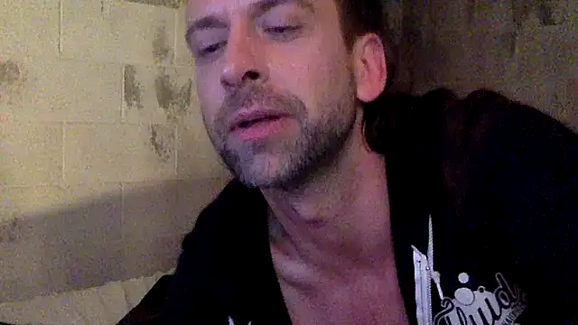 Czat XXX na żywo – thierrybae