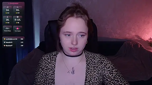 SelenaLily's Live XXX Chat
