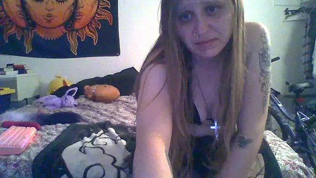 BunnyHooppss Chat XXX in diretta