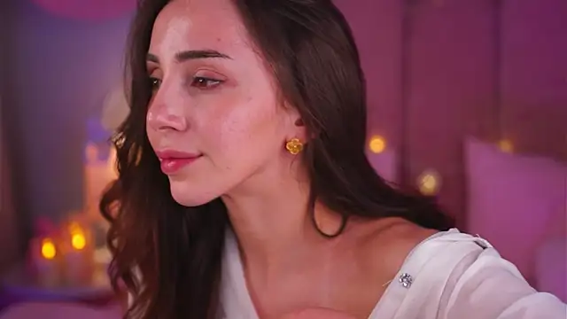 ElsaYoung élő XXX-chatje