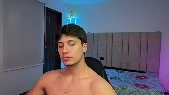 CHRIS_MORGAN1: онлайн-секс-чат