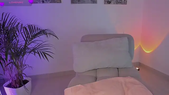 Chat +18 de Nicollewest1 ao vivo