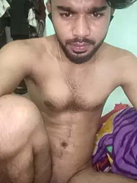 Hotraj24 即時 XXX 聊天