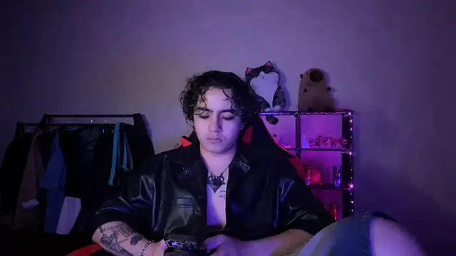 _ELIGOS_n Live XXX chat