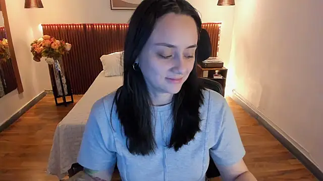 Chat XXX ao vivo de KatherineBond