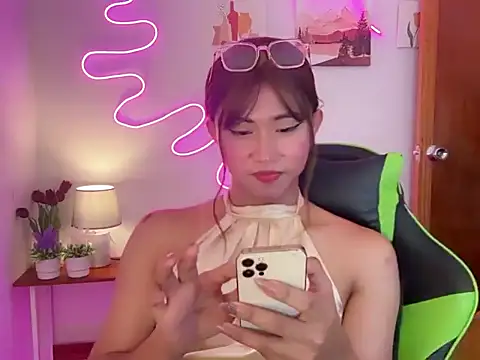 Chatroom XXX en direct de Miss_CandyX
