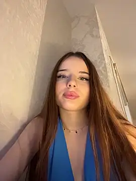 Immy_Megan élő XXX-chatje