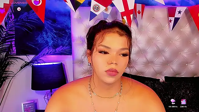 Keira_Fox31's Live XXX Chat