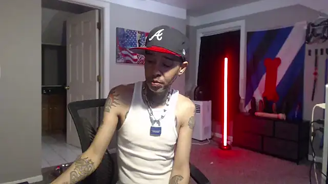 Michigan9000 Live XXX-Chat