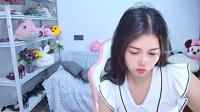 QinQin-888's Live XXX Chat