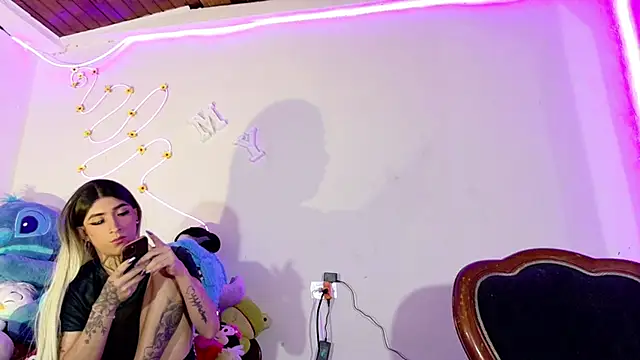 Chatroom XXX en direct de violeta_E_