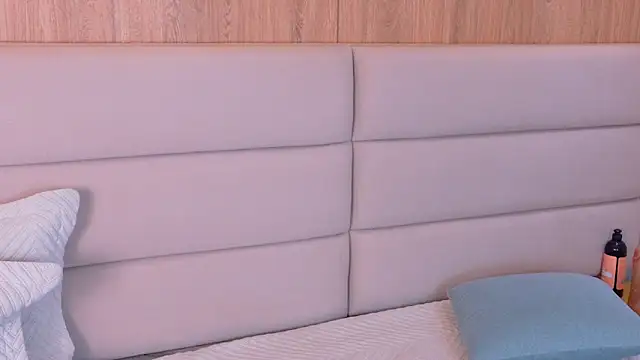 ZoehAngel élő XXX-chatje