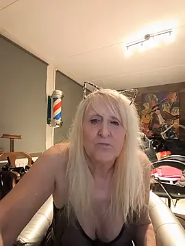 Heidiblueeyes – Naživo XXX chat