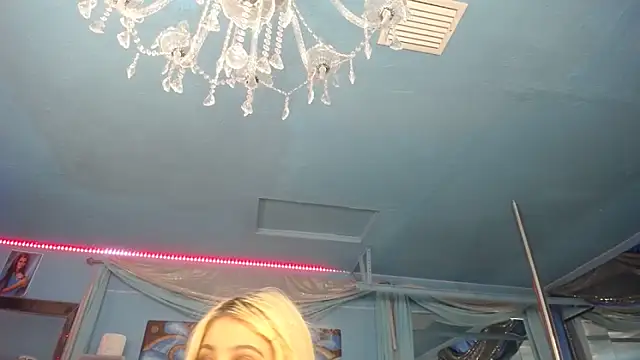 ADRIANNA_FOX Chat XXX live