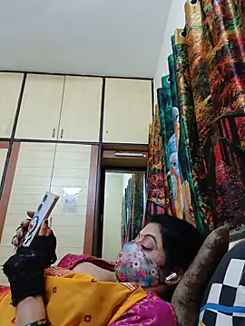 Ratna-777 Obrolan Langsung XXX