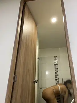 FOX_LATINA Chat XXX live