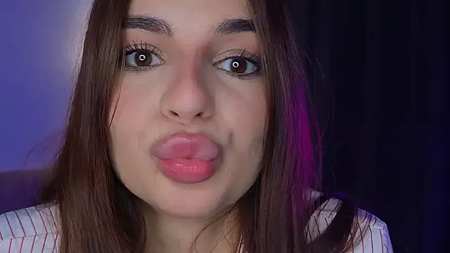 Онлайн чат XXX LauraHansil