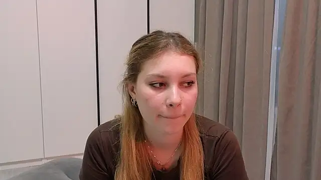 Sairallyn Adlı Modelin Canlı XXX Sohbeti