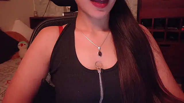 MidnightFlame Chat XXX in diretta