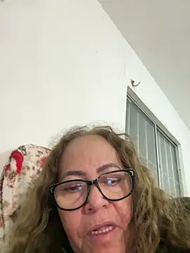 Granny6boys' Live XXX Chat