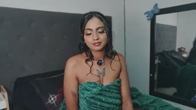 Delilah_Blazee Chat XXX live