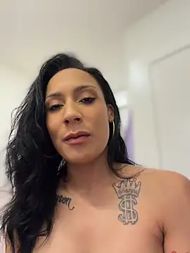 FerrariFrench élő XXX-chatje