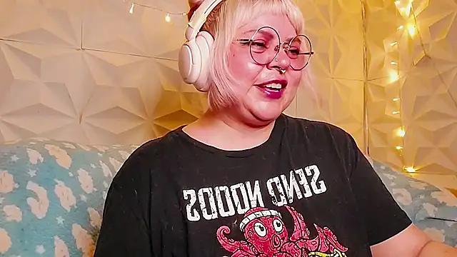 Satyn_doll: онлайн-секс-чат