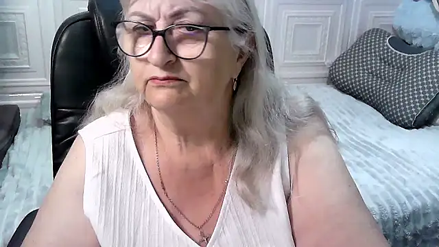 LolkaAlyss – Naživo XXX chat