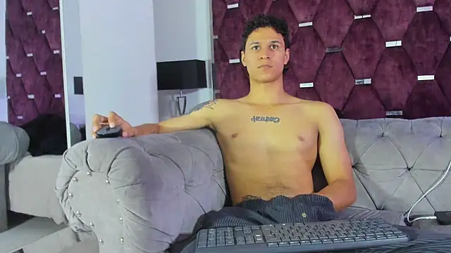 Chat XXX Live TonyBenedetti