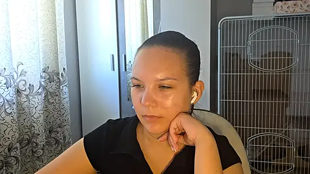 AtticNobel Live XXX-chat
