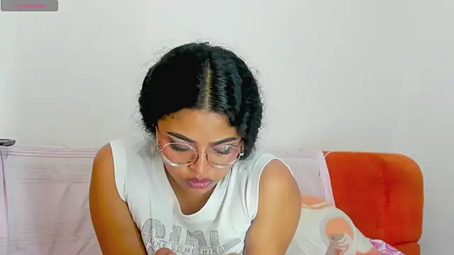 moana_taylor Chat XXX live