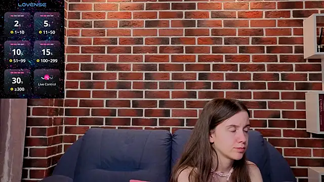 MyrtaMcclaney Chat XXX in diretta