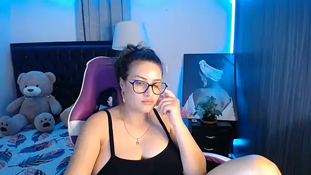 esmeraldaa230 Chat XXX in diretta