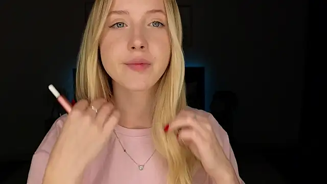 Chat +18 de adele_armass ao vivo