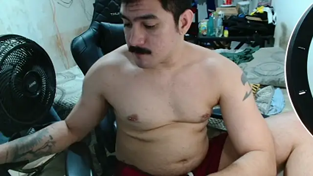 Leonino231 Live XXX-Chat
