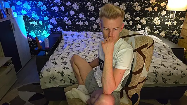Chat +18 de Vuitton ao vivo