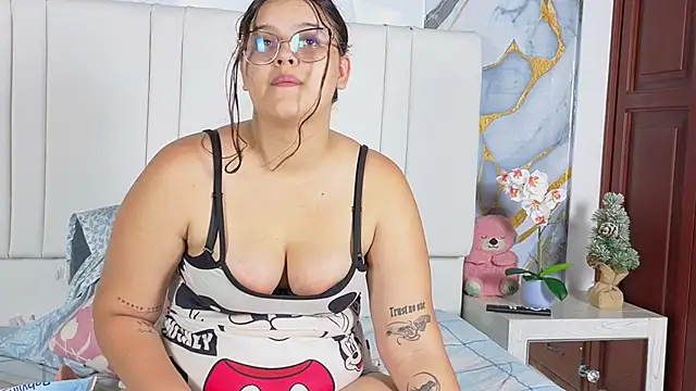 Chatroom XXX en direct de zully_fox