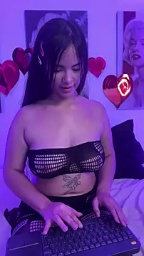 Lara_petit Live XXX-Chat