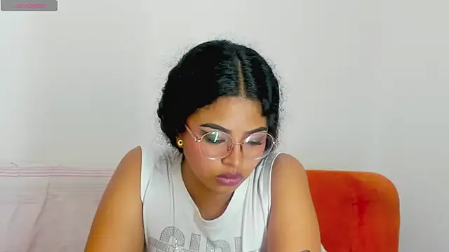 Chat +18 de moana_taylor ao vivo