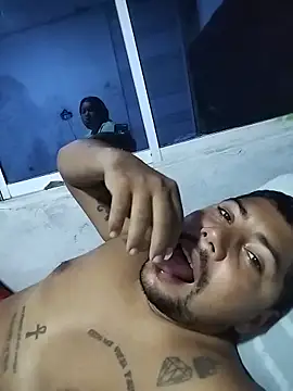 master_juju1924 – Naživo XXX chat