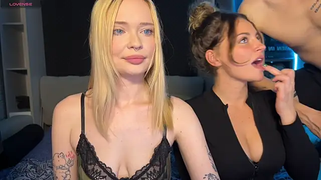 Chat +18 de dollfromvenus ao vivo