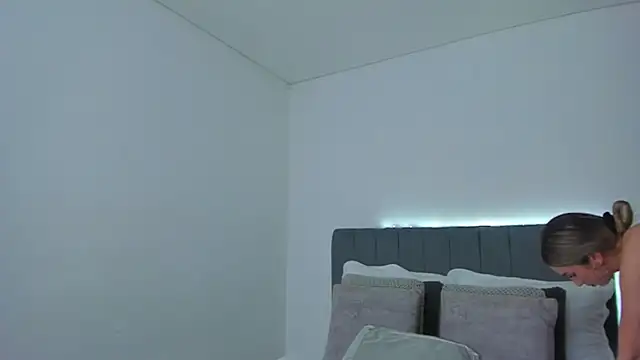 im_sarah34 live XXX chat