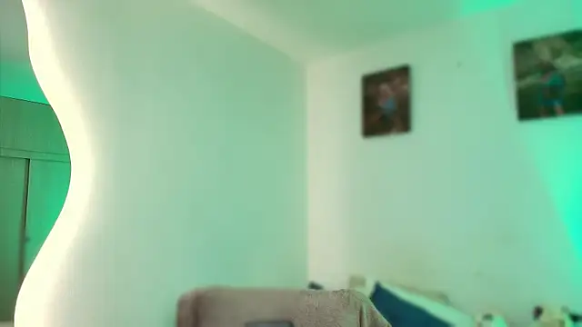 Isaa_Coleman_ élő XXX-chatje
