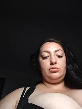 AMYRA_HOT Adlı Modelin Canlı XXX Sohbeti