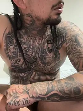 Longmoney444's Webcam Show