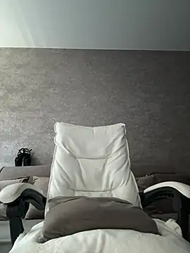 Онлайн чат XXX LillySquirtShot