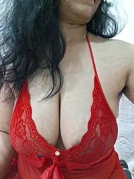 Jassi_Does Adlı Modelin Canlı XXX Sohbeti